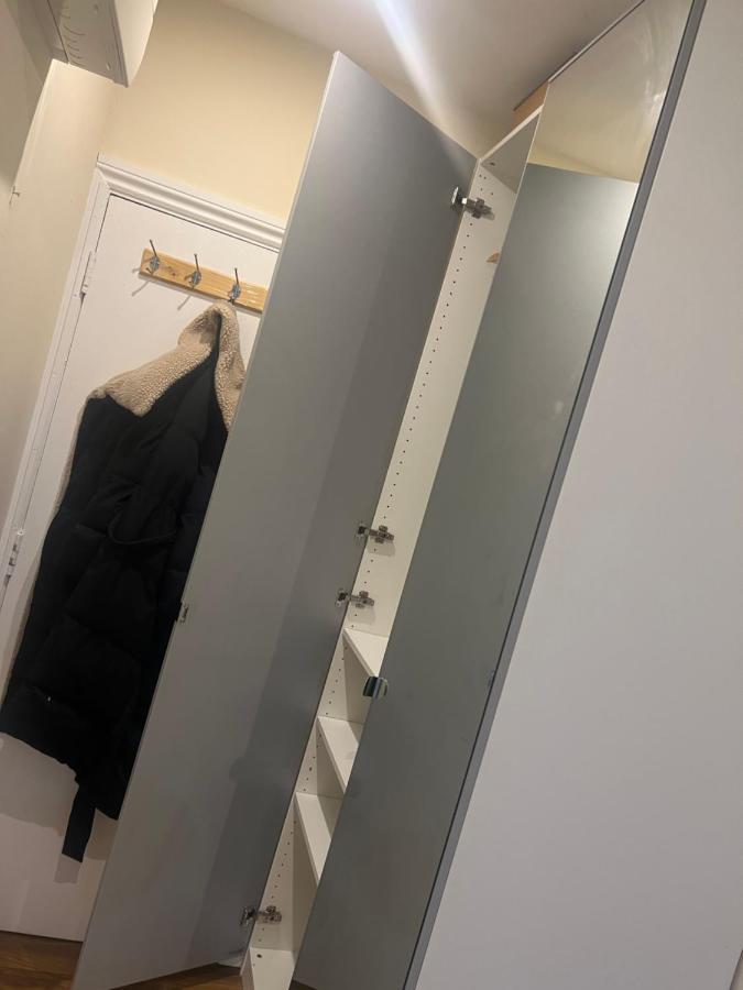Large Modern Studio Flat Daire Londra Dış mekan fotoğraf